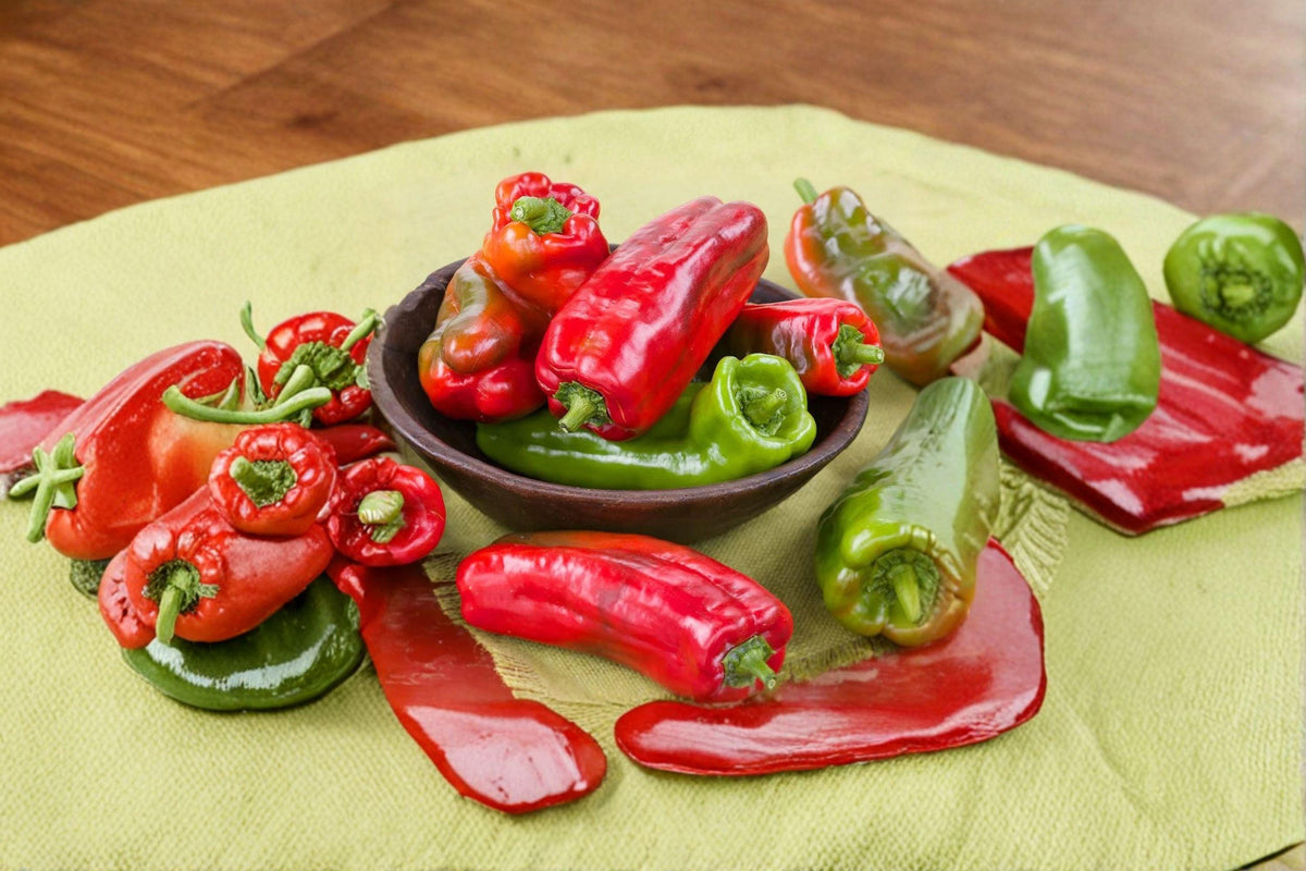 Giant Marconi Red Sweet Pepper Seeds - 25 Heirloom Capsicum annuum - Large, Sweet Fruits for Roasting and Grilling