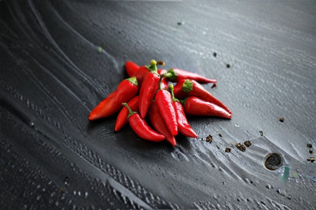 Fresno Chili Pepper Seeds - 25 Hot Pepper Seeds (Capsicum annuum) for Vegetable Garden, Red Peppers, Easy to Grow
