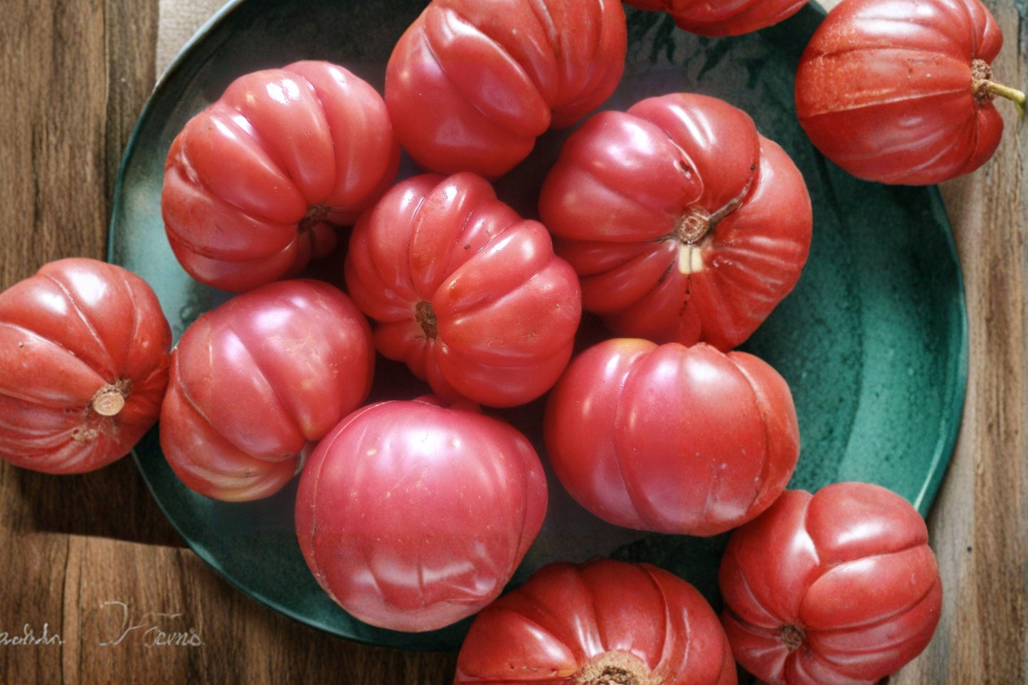 Mushroom Basket Tomato Seeds - Rare Heirloom, Large Ribbed Fruits, Rich Flavor, High Yield, Non-GMO