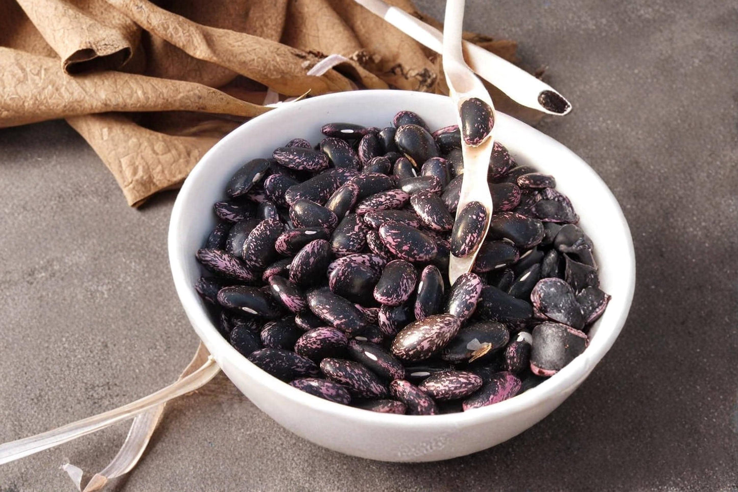 Scarlet Emperor Runner Bean Seeds – Phaseolus coccineus Climbing Vegetable Seeds for Garden, Edible Pods, Vertical Growing