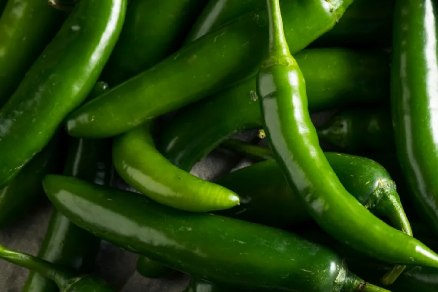 Hybrid Long Green Chili Peppers Seeds | NON-GMO Capsicum annuum