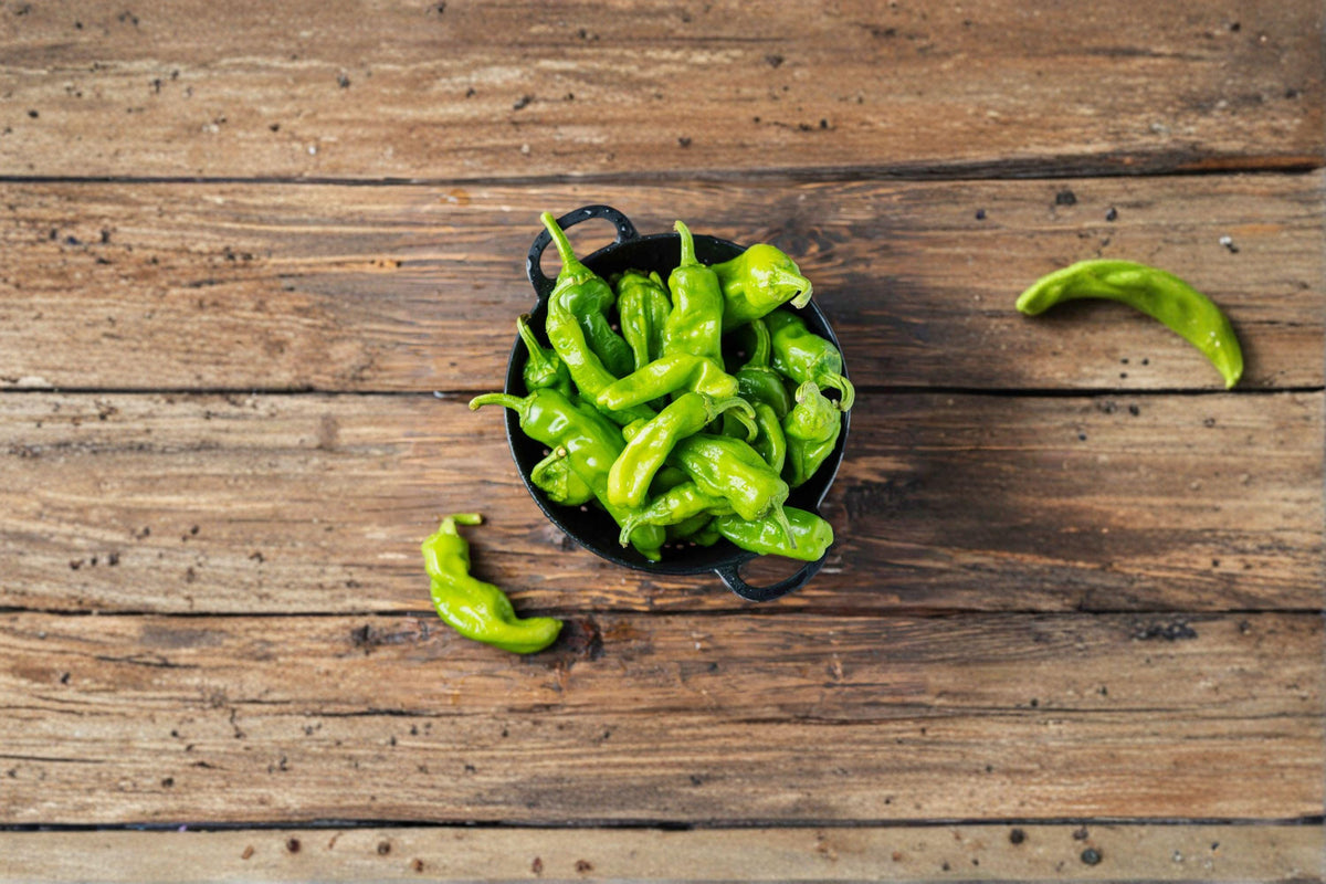 Pepperoncini Seeds - 30 Pack Italian Sweet Pepper, Mild & Tangy Flavor, Capsicum annuum, Perfect for Pickling & Salads