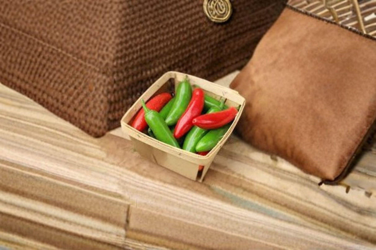 Serrano Tampiqueño Hot Pepper Seeds - 25 Non-GMO Seeds | Capsicum annuum | Ideal for Salsas & Cooking