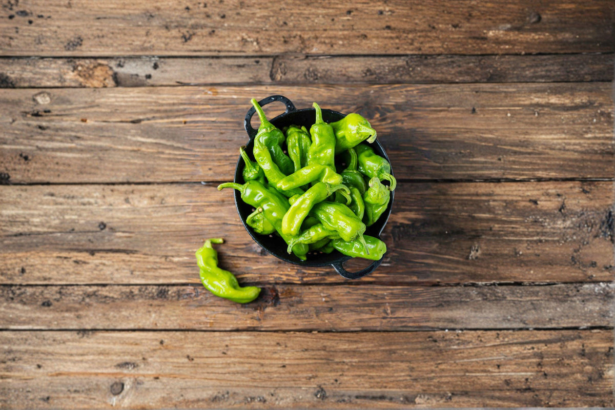 Pepperoncini Seeds 25 Pack - Italian Sweet Pepper, Mild & Tangy, Capsicum annuum, Perfect for Pickling & Fresh Cooking
