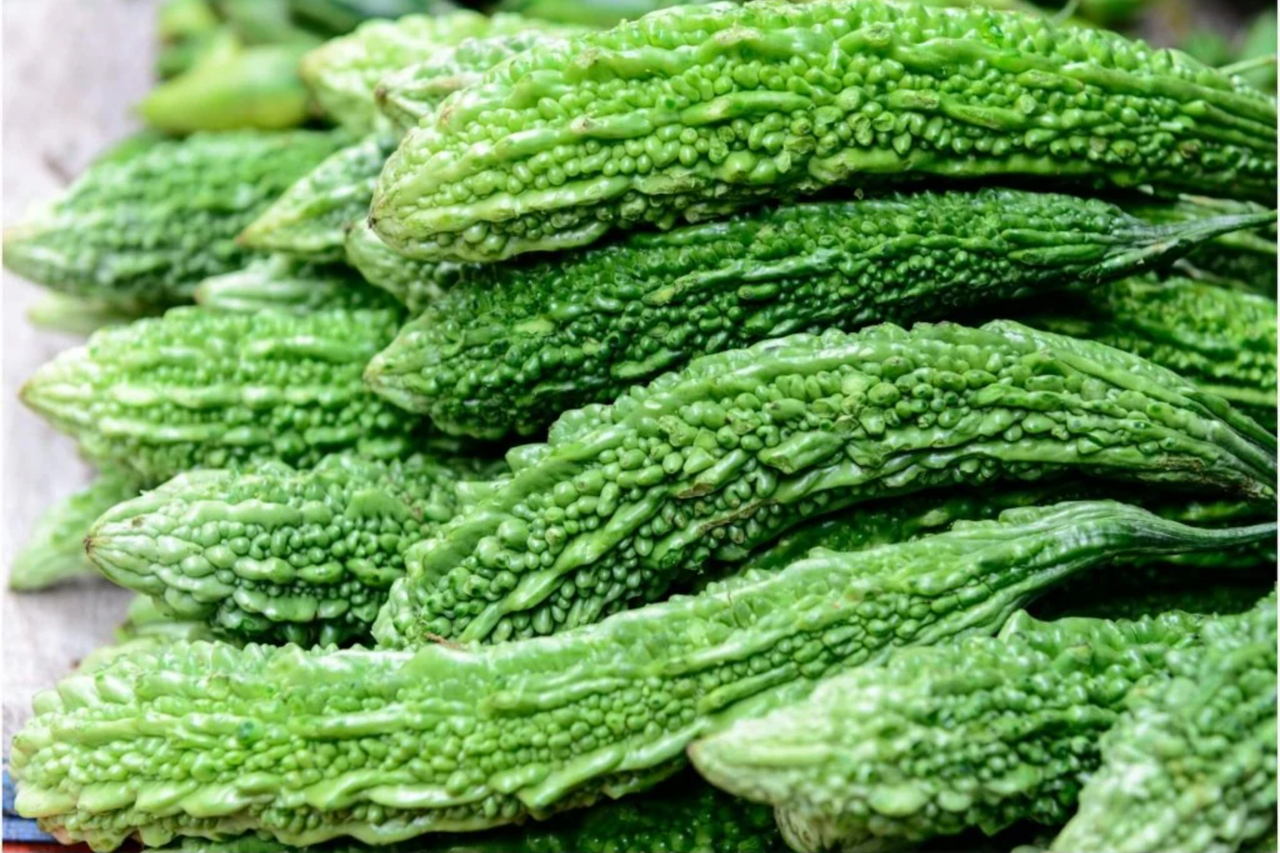 15pcs Bitter Melon Seeds - Heirloom Momordica charantia Green Edible Vegetable for Home Garden