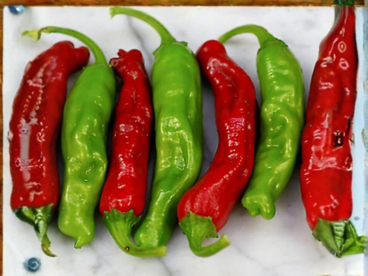 Shishito Oriental Japanese Hot Pepper Seeds – Mild Heat Heirloom Vegetable for Garden, Container Growing, 25 Seeds
