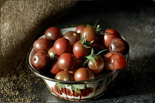 Chocolate Cherry Tomato Seeds – Heirloom Solanum lycopersicum, 40+ Seeds for Garden & Container Growing