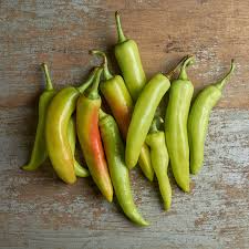 Sweet Pepper Banana Seeds, Capsicum annuum, Mild Fruity Yellow Peppers for Salad, Salsas, Pickling, 30 Seeds