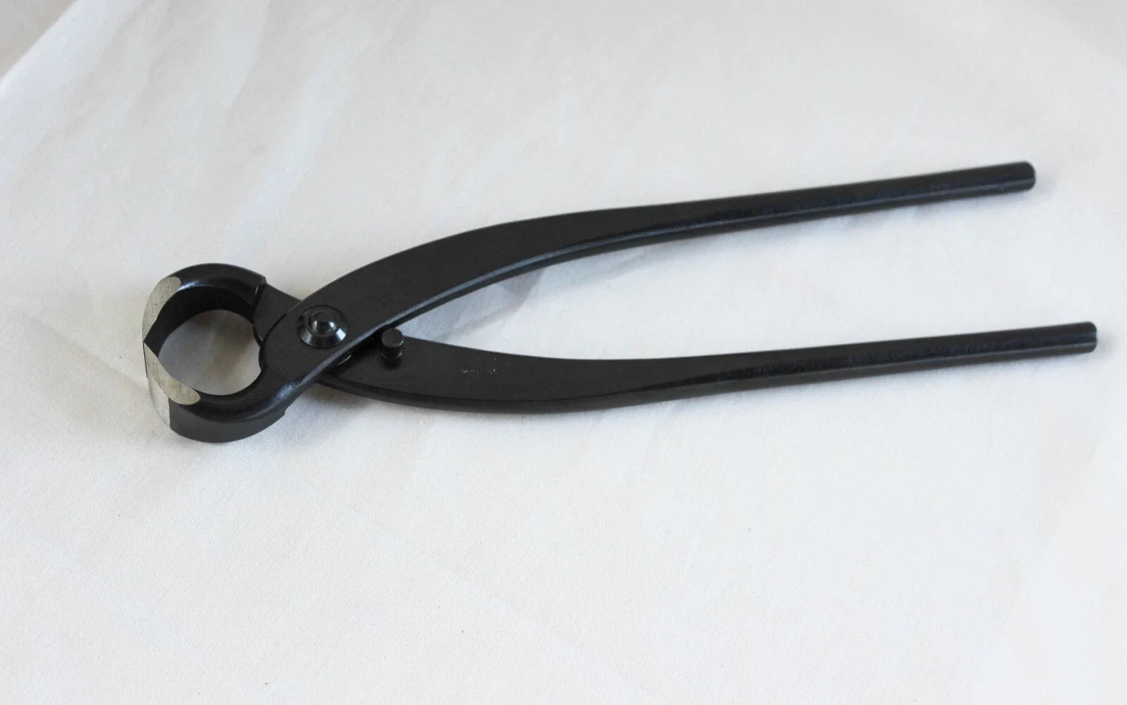 Japanese Bonsai Root Cutter - 270mm Tanabe Hand Tool for Precision Pruning and Shaping