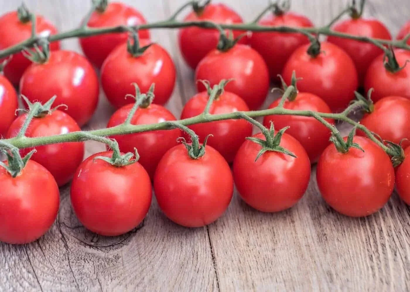 Sweetie Cherry Tomato Seeds - 30+ Non-GMO Heirloom Organic Seeds for Home Gardening